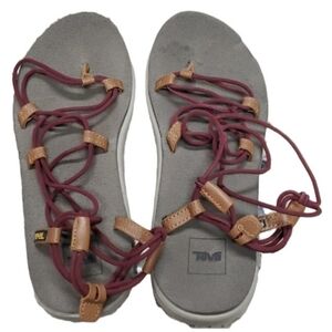 Teva sandles Womens size 9 maroon gray